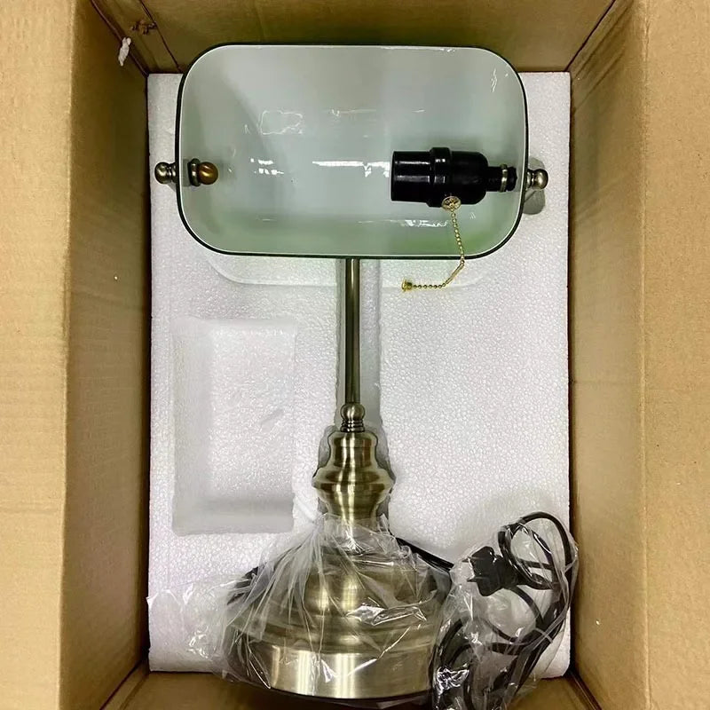 Classic Banker’s Desk Lamp — Retro Glass Library Light